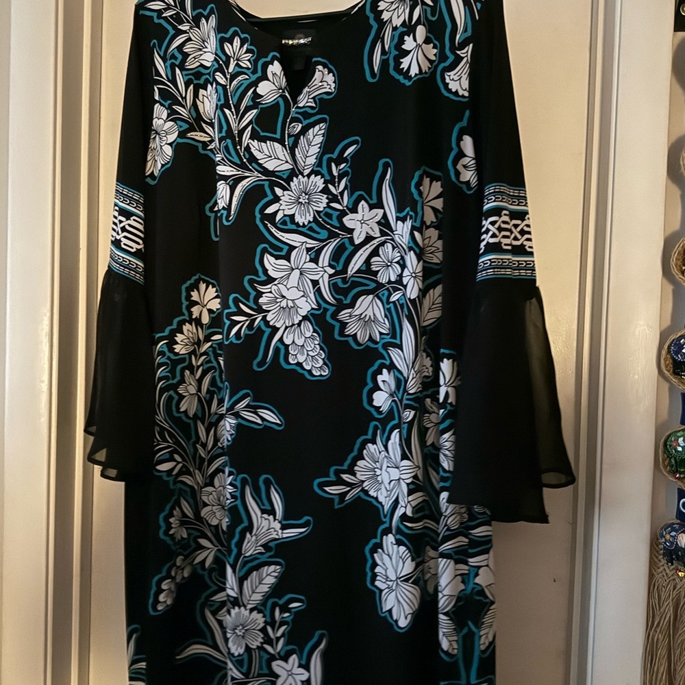 JM Collection Black and Blue Bell Sleeve Dress